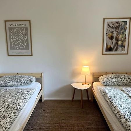 Country Style Apartment With Balcony Near Fair Hannover Eksteriør bilde