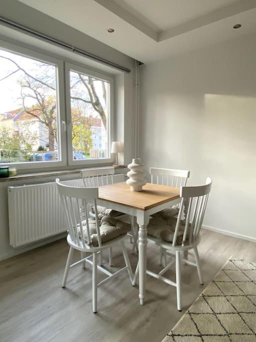Country Style Apartment With Balcony Near Fair Hannover Eksteriør bilde