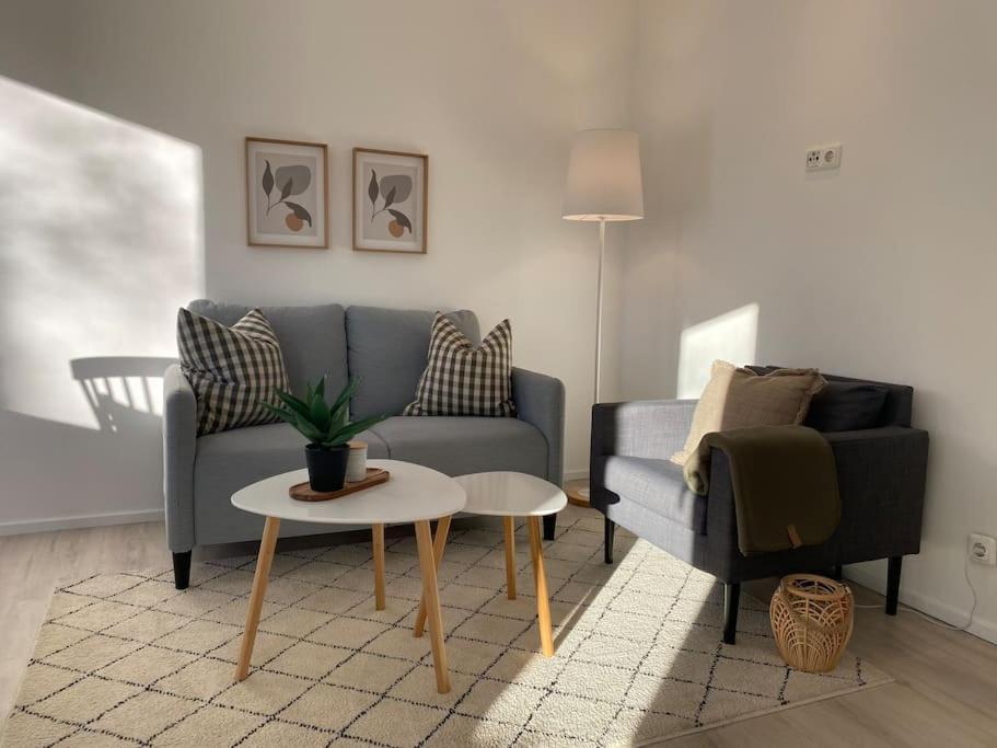 Country Style Apartment With Balcony Near Fair Hannover Eksteriør bilde