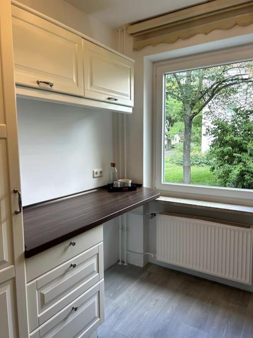 Country Style Apartment With Balcony Near Fair Hannover Eksteriør bilde