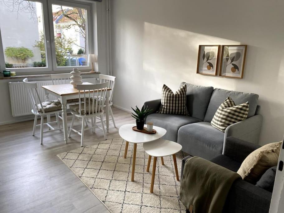 Country Style Apartment With Balcony Near Fair Hannover Eksteriør bilde